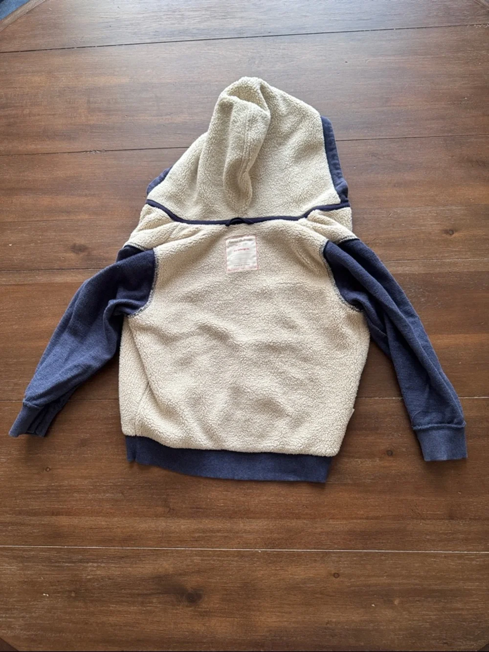 Size 6-7 Hanna Andersson sherpa lined Hoodie